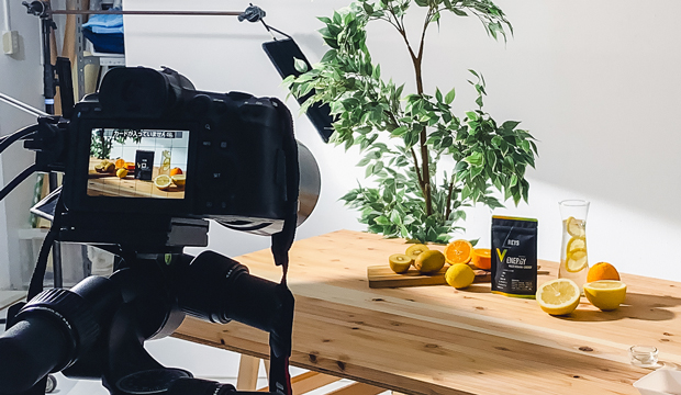商品パッケージの撮影シーン
